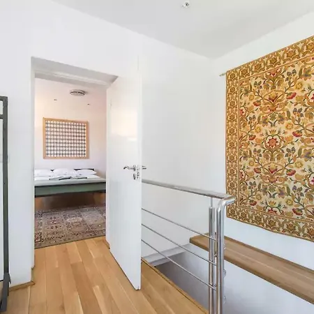 Apartment Tourists Atelier Brasov